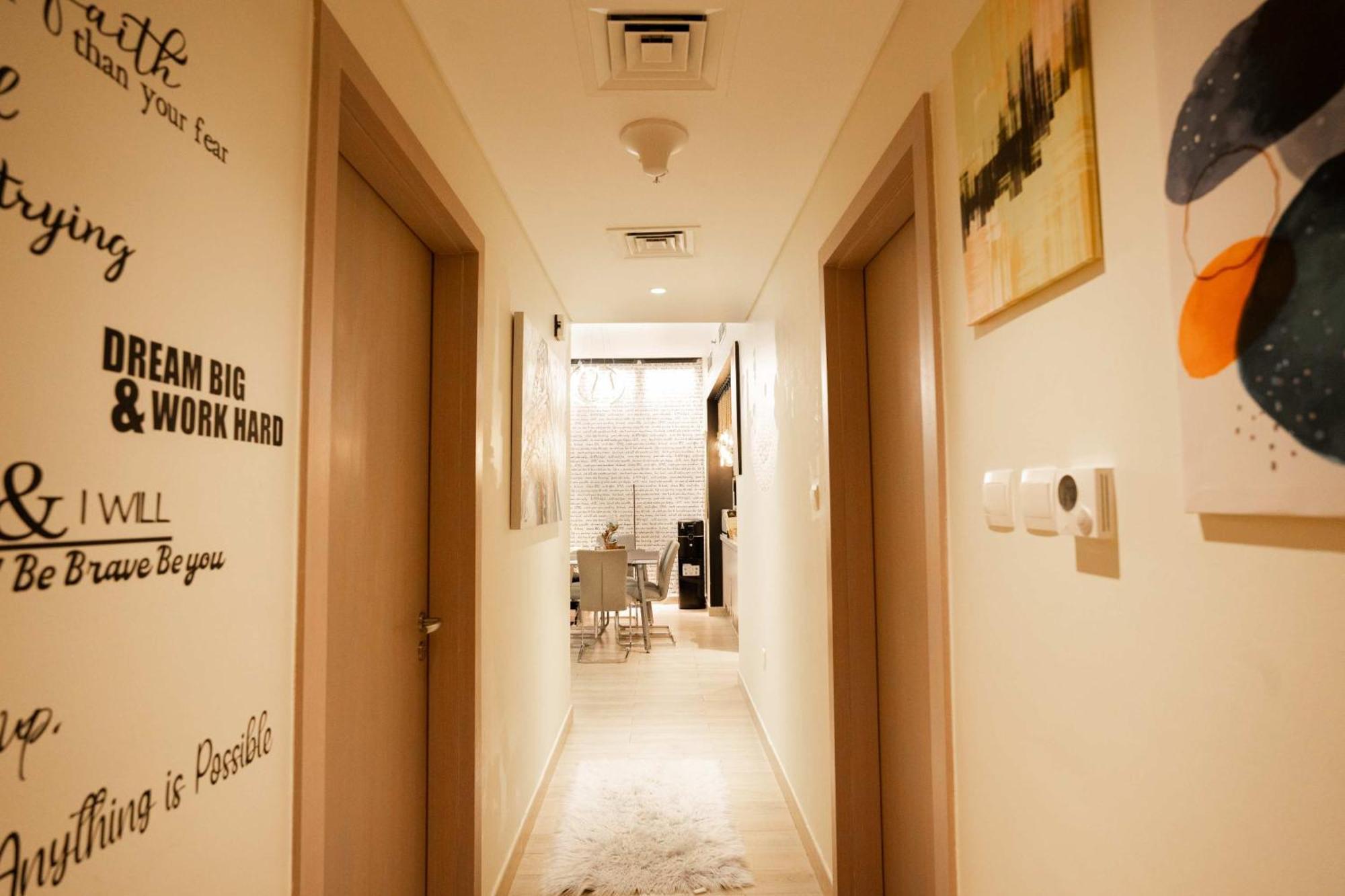 Appartamento 2br Spacious Private Entrance In Yas Island 001 *