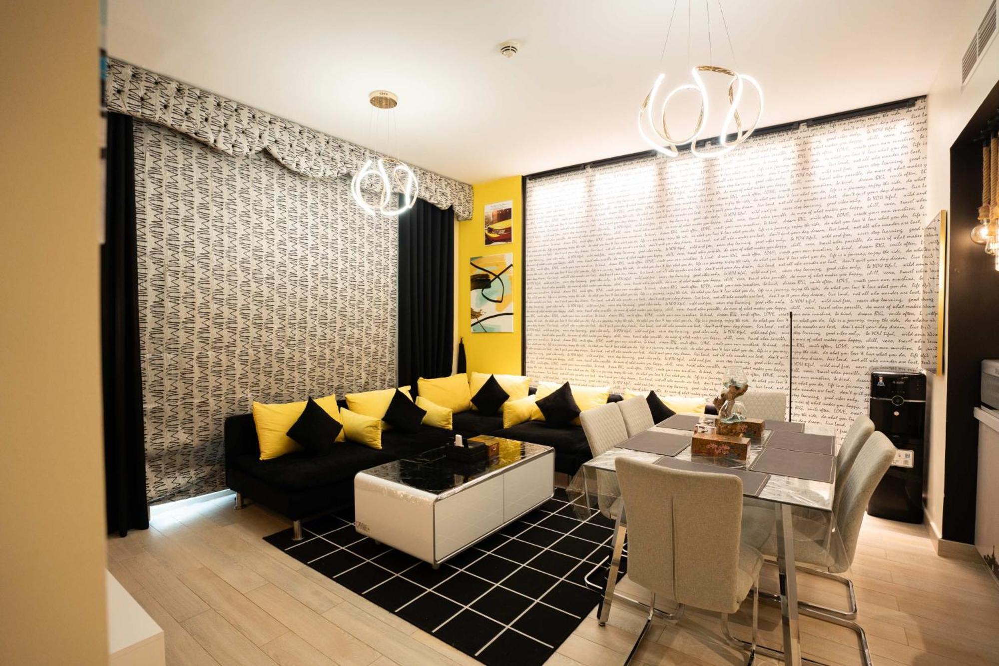 Appartamento 2br Spacious Private Entrance In Yas Island 001