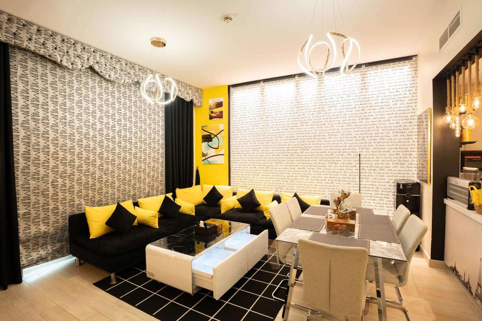 Appartamento 2br Spacious Private Entrance In Yas Island 001