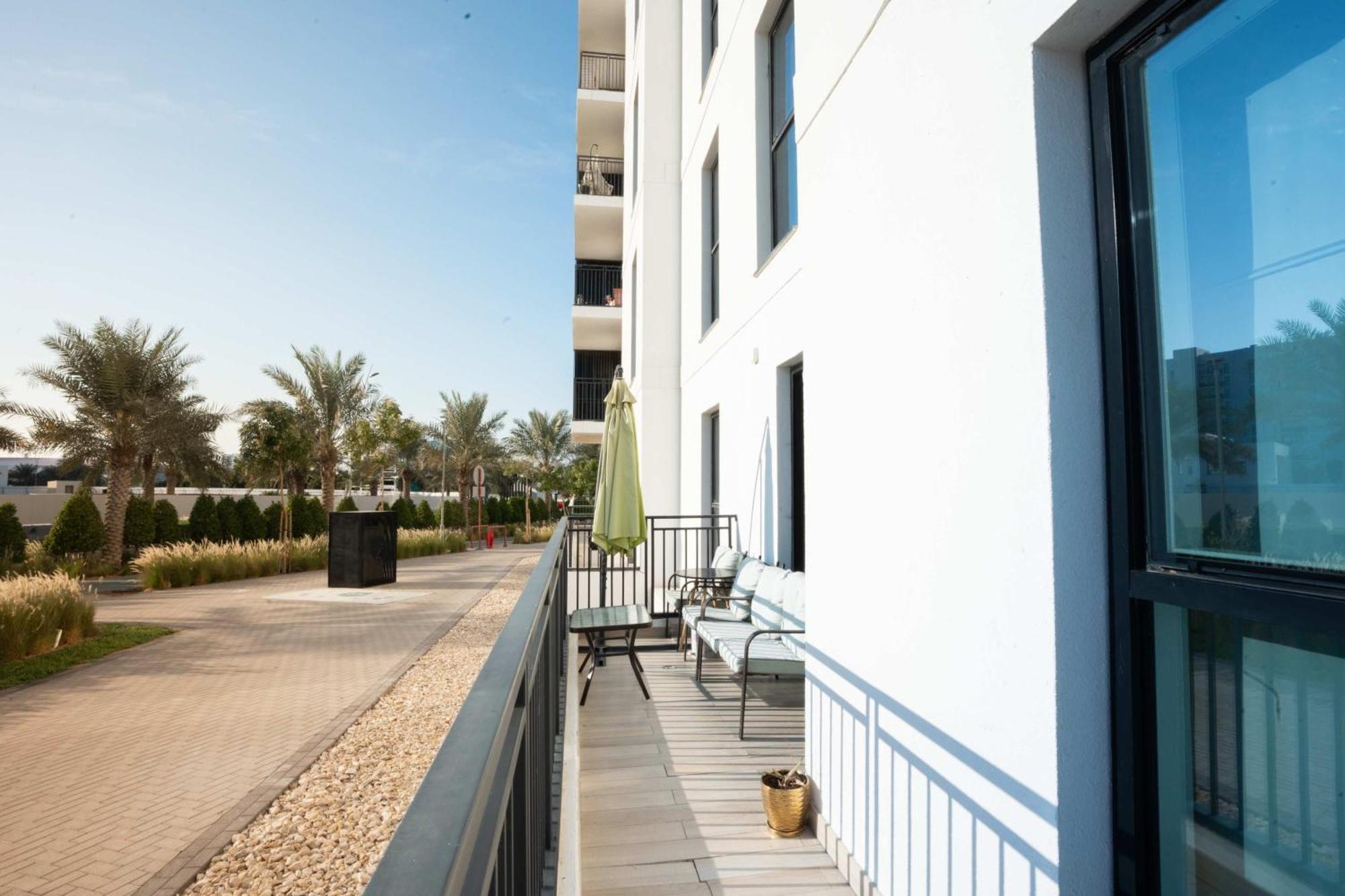 2br Spacious Private Entrance In Yas Island 001 Appartamento *