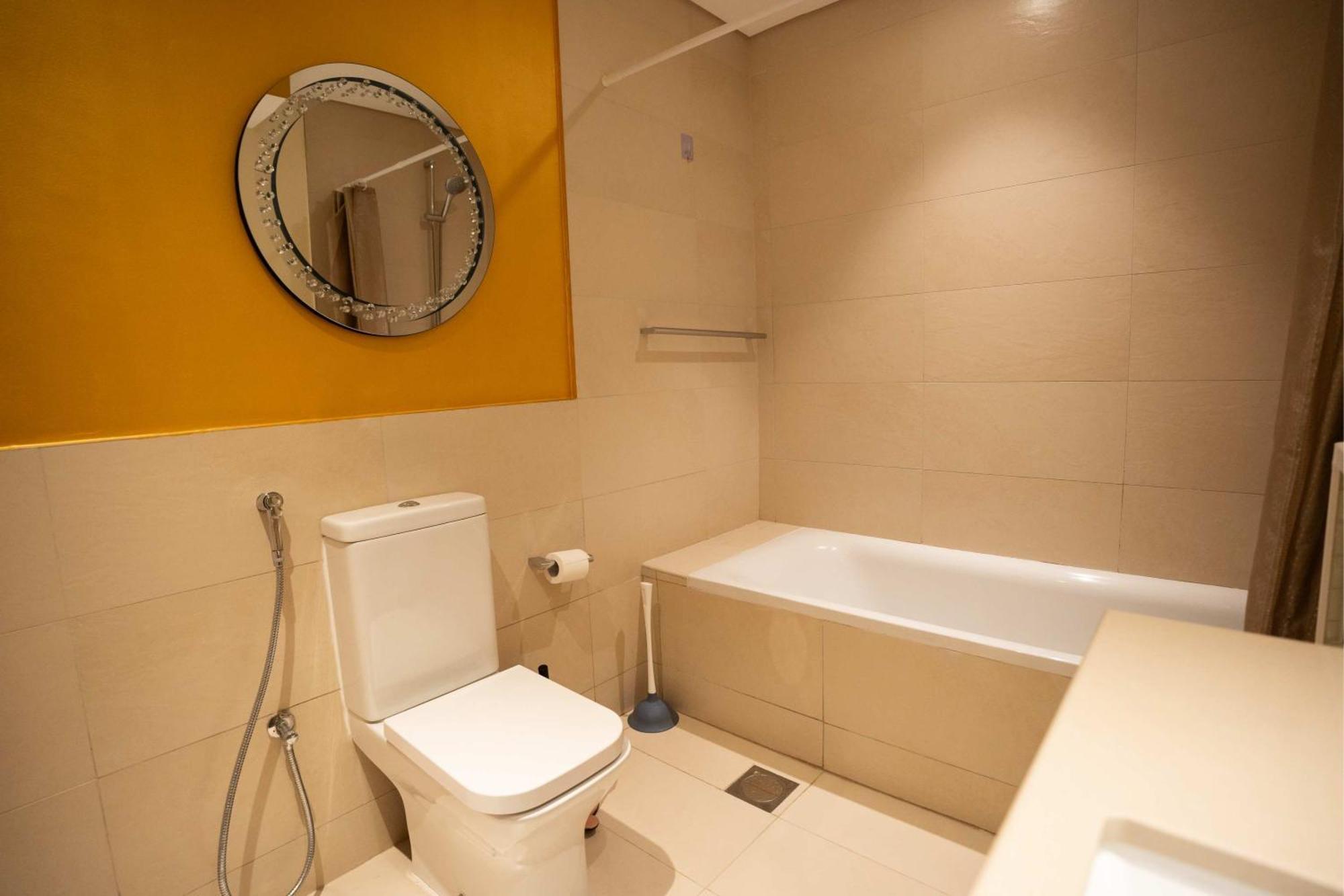 Appartamento 2br Spacious Private Entrance In Yas Island 001 *